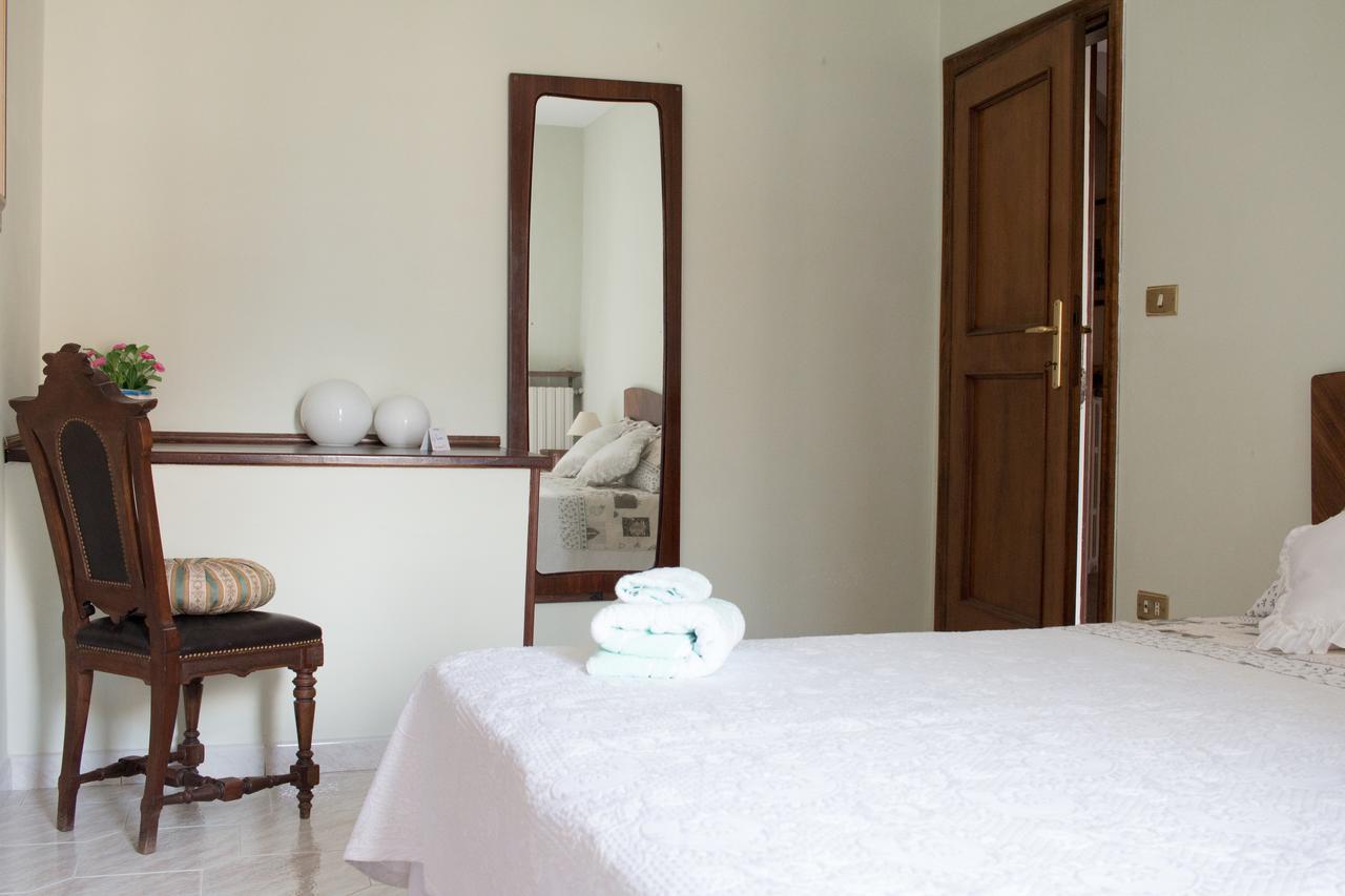 Il Mughetto Bed and Breakfast Celano Exteriör bild