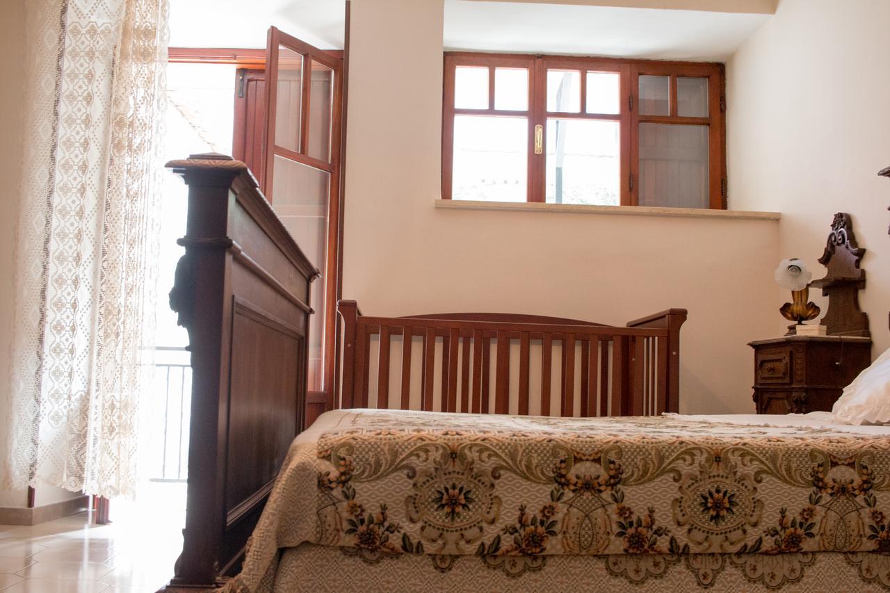 Il Mughetto Bed and Breakfast Celano Exteriör bild